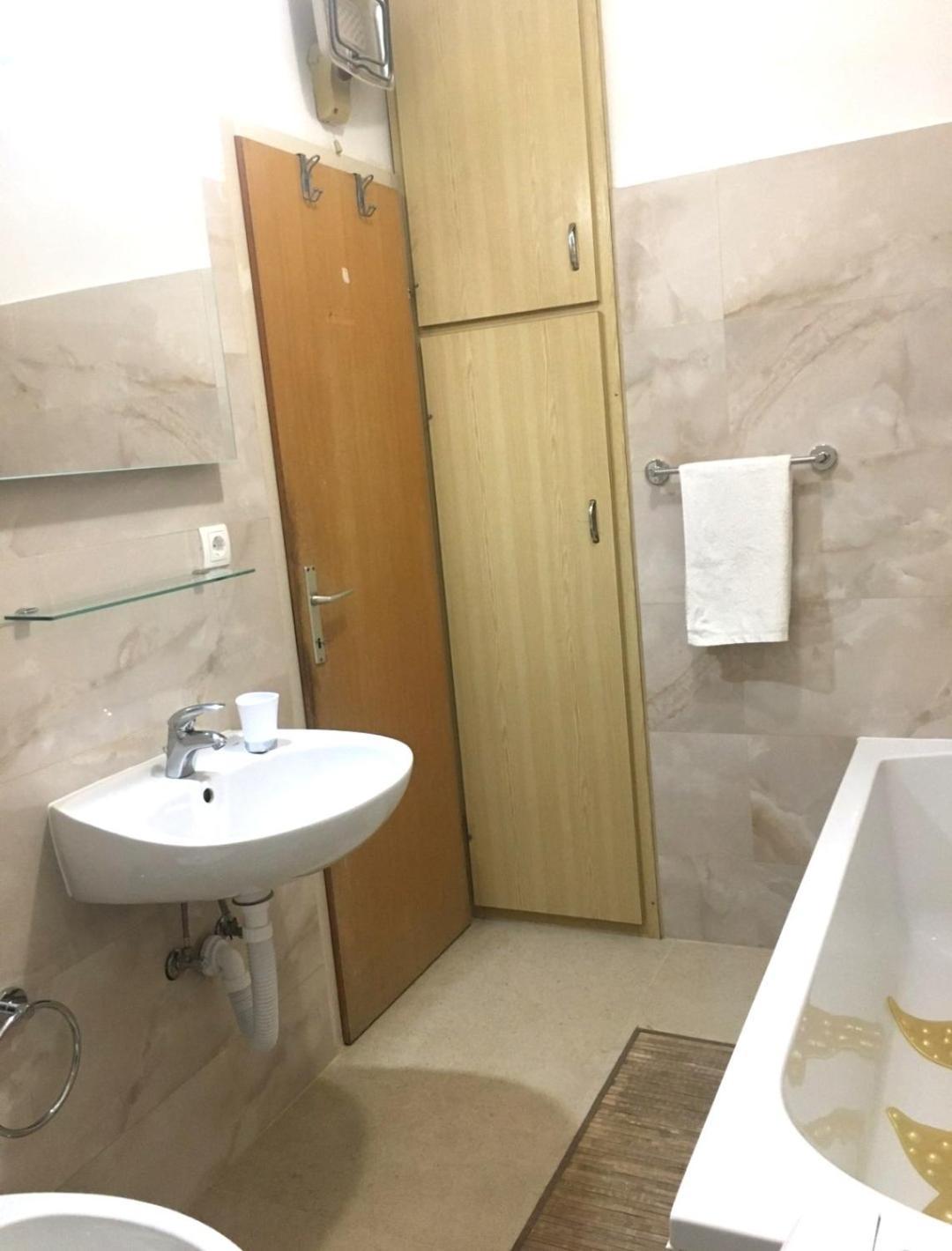 Naomi'S Sunshine Apartment Đảo Đảo Cres Ngoại thất bức ảnh
